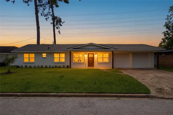 1041 Gardendale Drive, Houston, TX 77018