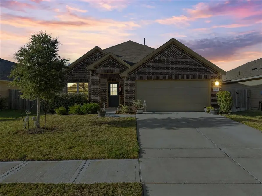 1204 Filly Creek Drive, Alvin, TX 77511 - #2