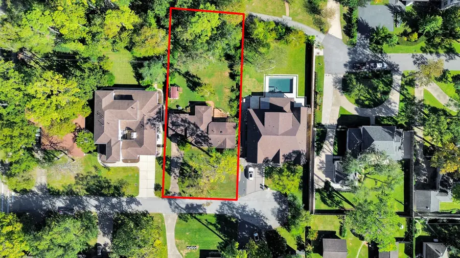 850 Pecanwood Lane, Houston, TX 77024 - Image #2