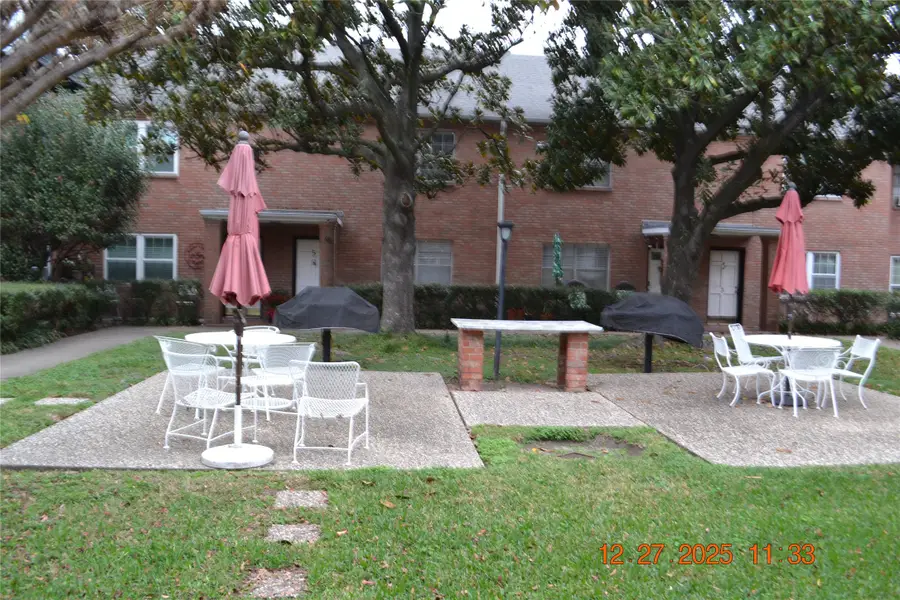 2711 Briarhurst Drive #18, Houston, TX 77057 - Image #3