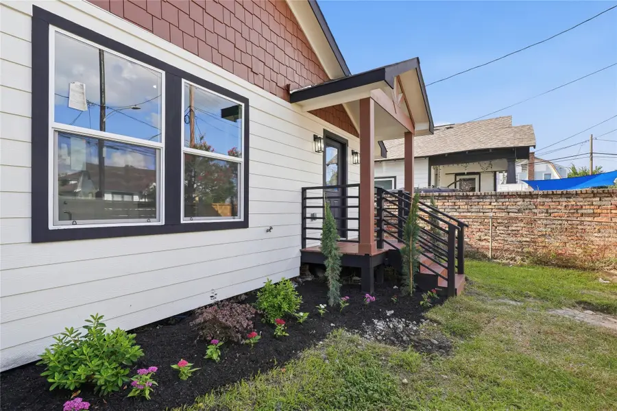 125 N Super Street, Houston, TX 77011 - #3