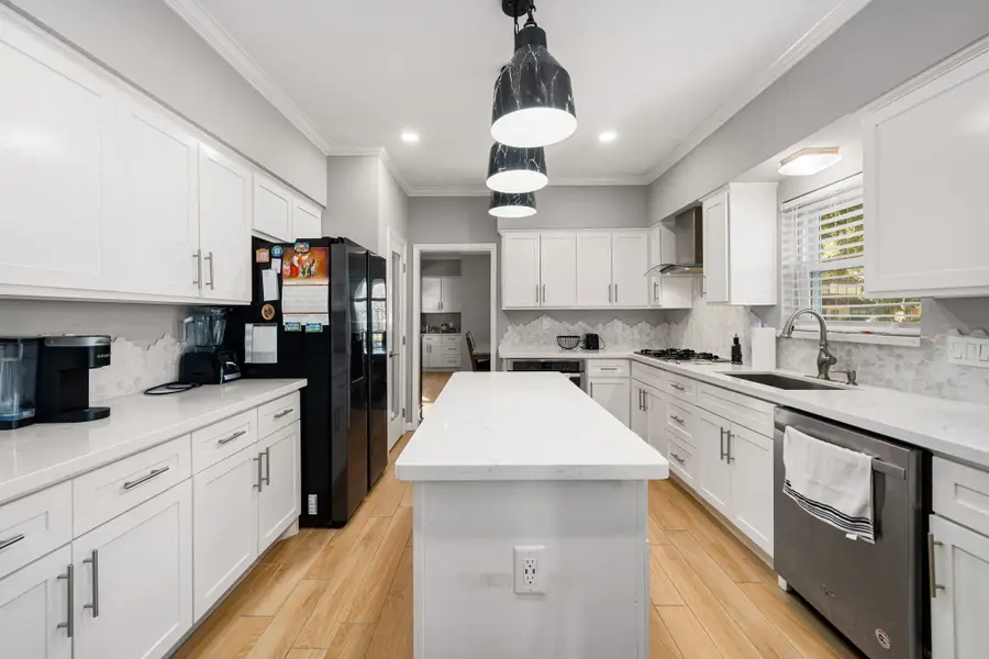 5338 Holly View Drive, Houston, TX 77091 - Image #3