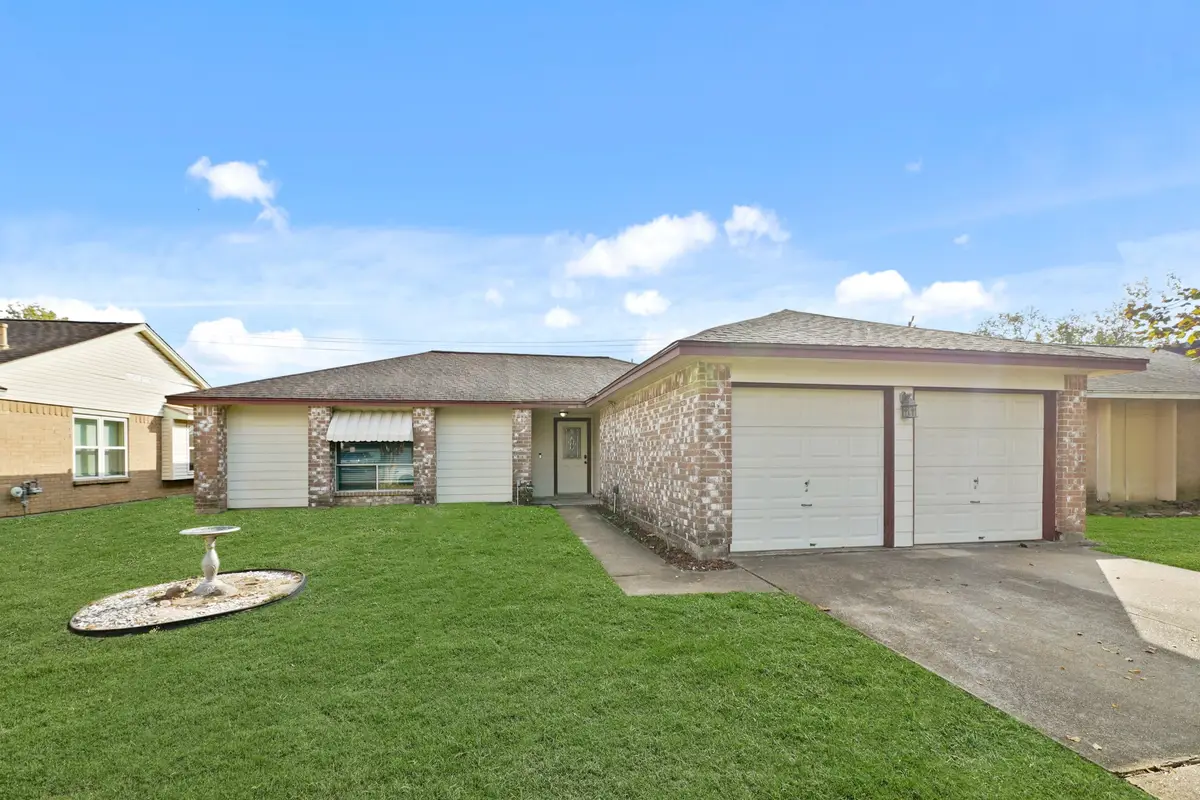 1325 Canyon Springs Drive, La Porte, TX 77571 - Image #1