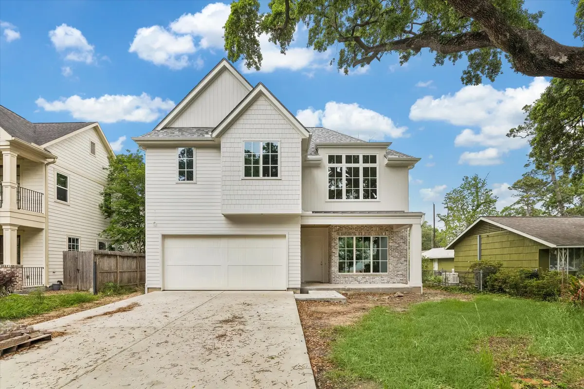 1050 W 42nd Street, Houston, TX 77018 - #1