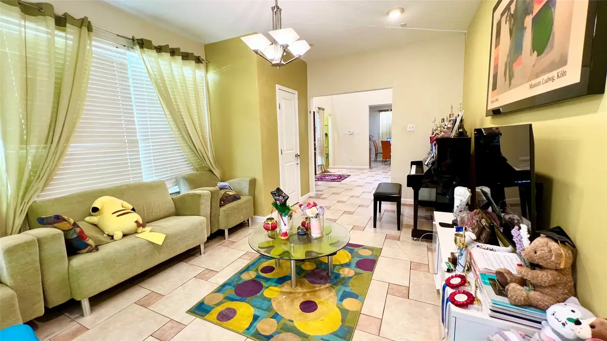 13518 Oak Bend Forest Drive, Houston, TX 77083 - Image #1