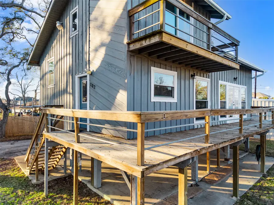 702 E Meyer Road, Seabrook, TX 77586 - #3