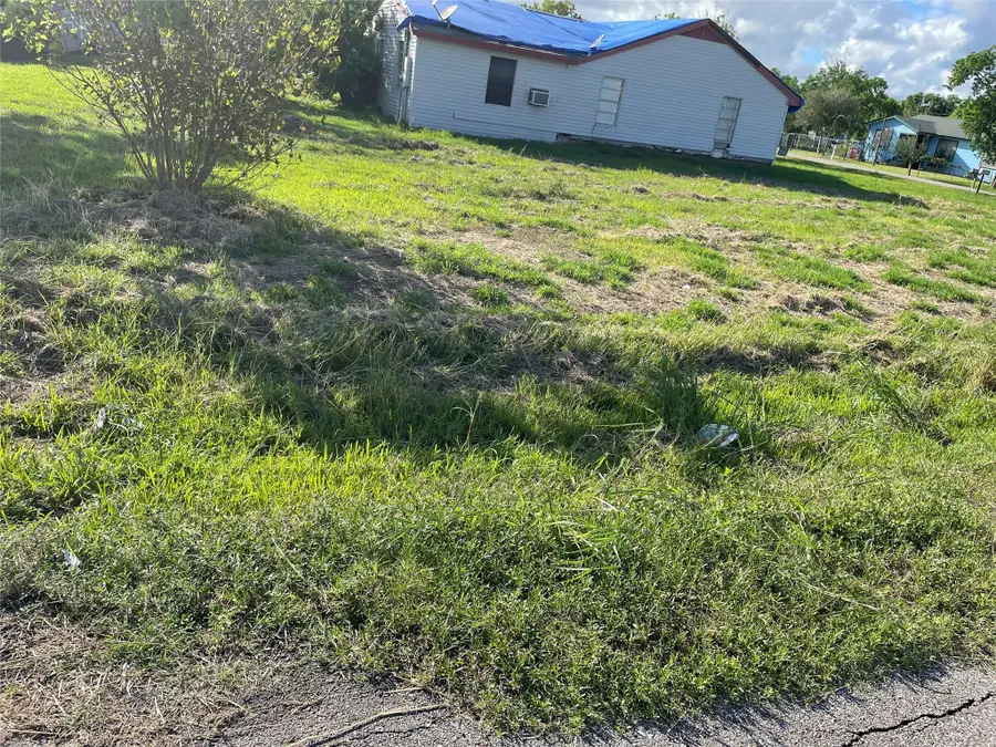 803 W 6th Street, Freeport, TX 77541 - Image #3