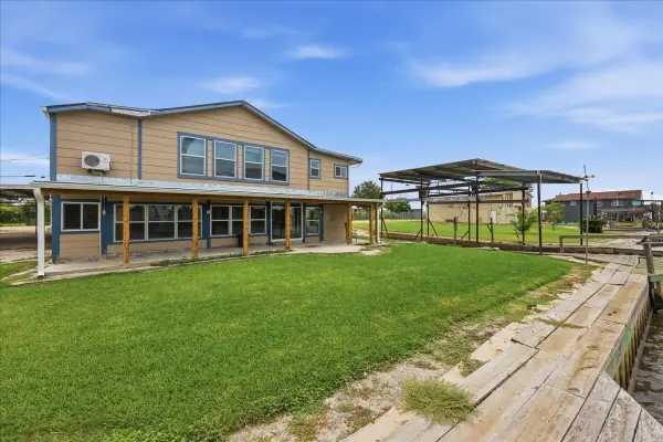6743 Rainbow Lane, Port Arthur, TX 77642