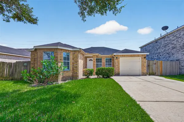 12614 Rio Bravo Street, Rosharon, TX 77583