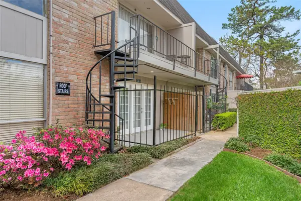 2238 S Piney Point Road #102, Houston, TX 77063