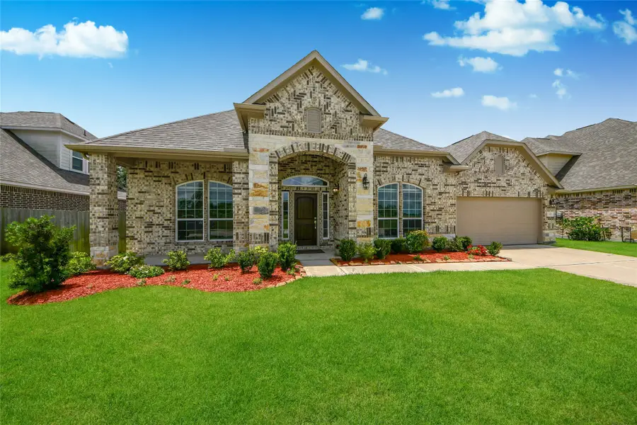 1577 Elm Court, Angleton, TX 77515 - #2