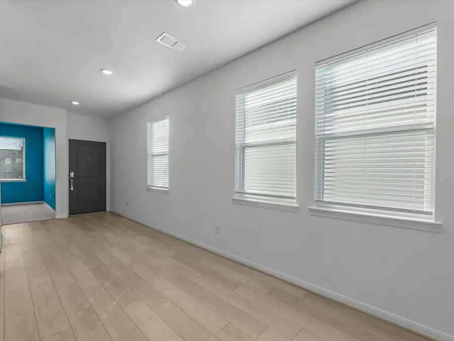 1930 Whispering River Drive, Missouri City, TX 77489 - Image #3