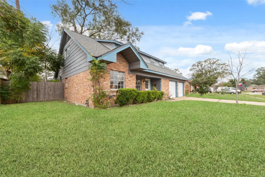 10946 Gulf Valley Street, Houston, TX 77075 - Image #3