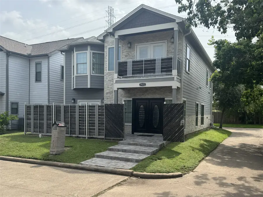 1923 Bittercreek Drive, Houston, TX 77042 - #3