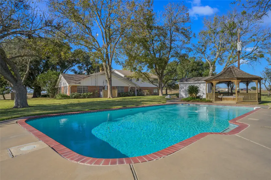 1651 Weiss Lane, Brenham, TX 77833 - Image #3
