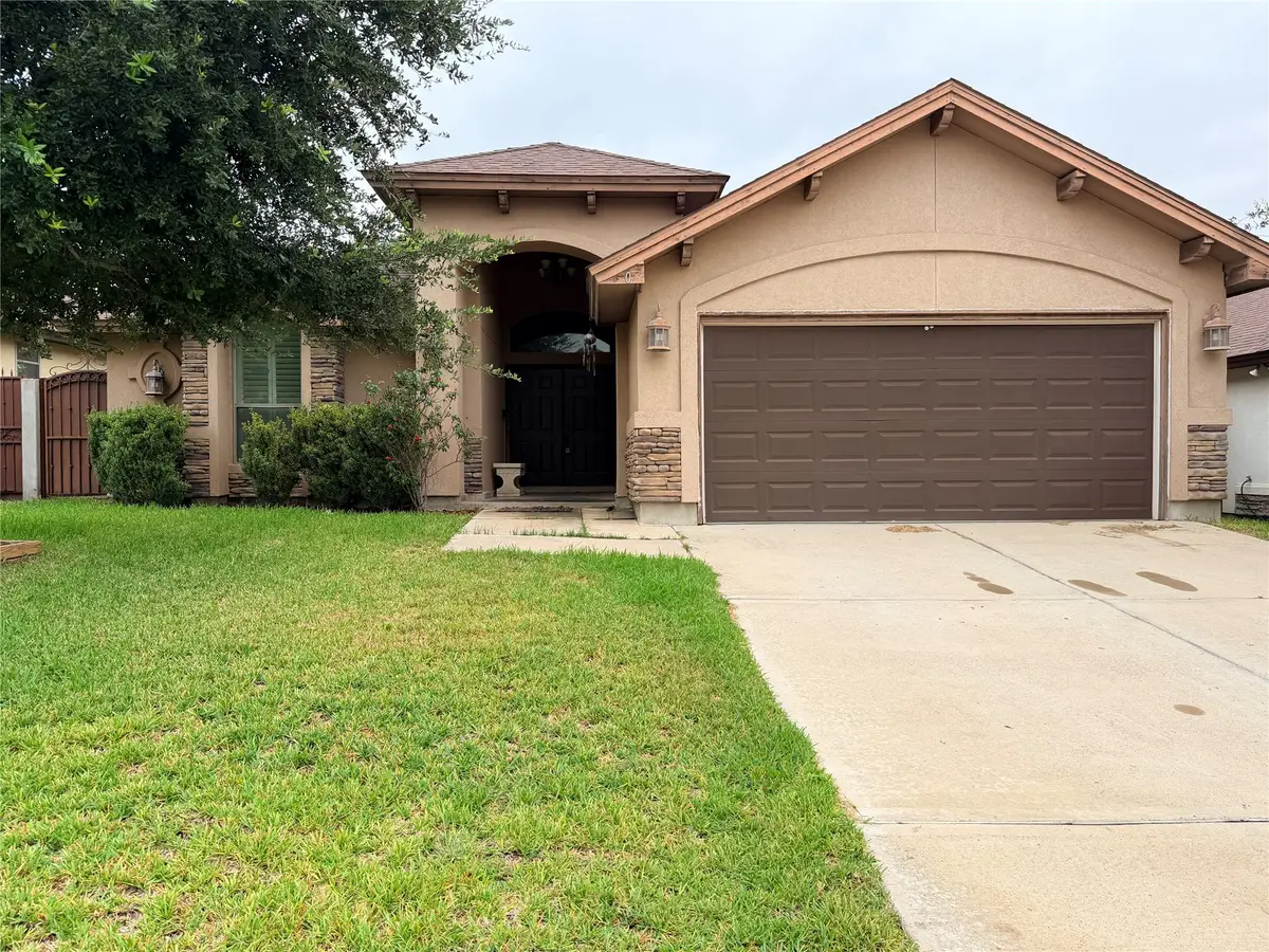207 Majestic Palm Drive, Laredo, TX 78045 - #1