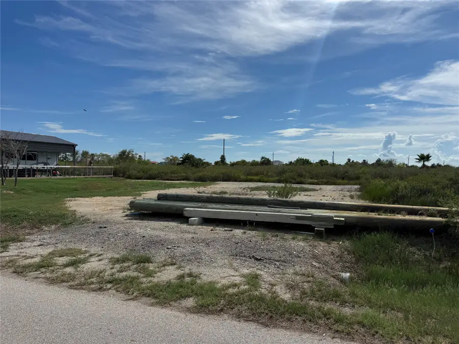 1205 W Canal, Crystal Beach, TX 77650 - #2