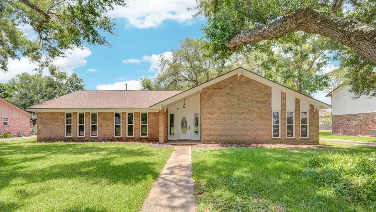 55 Flag Court, Lake Jackson, TX 77566 - Image #1