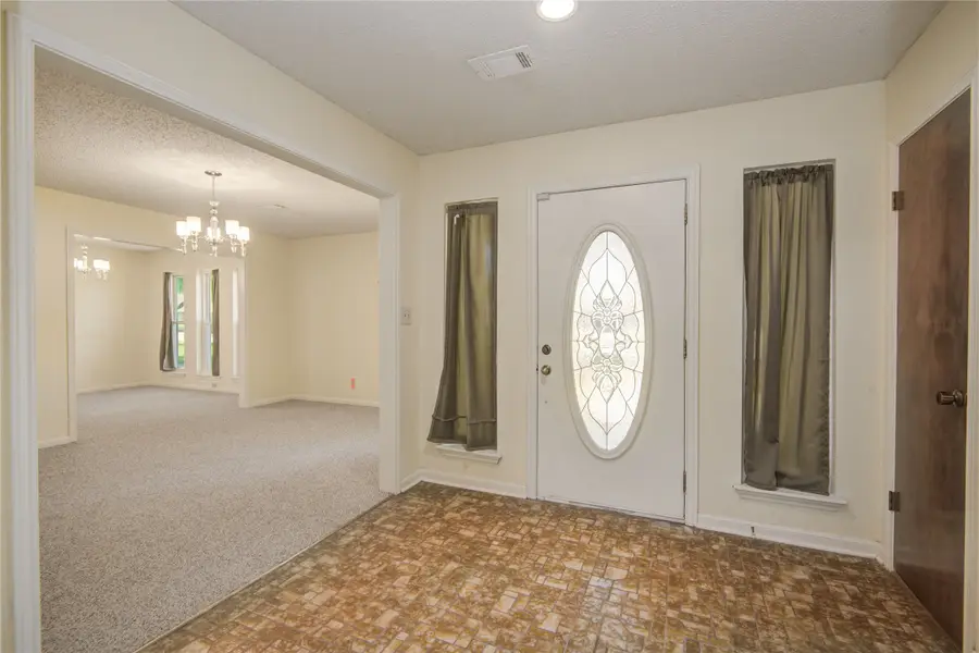 55 Flag Court, Lake Jackson, TX 77566 - Image #3