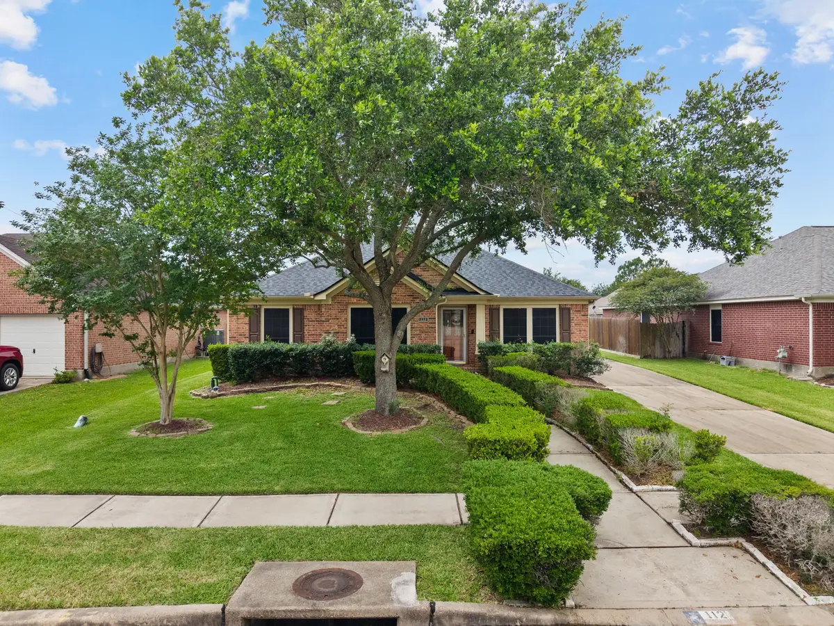 112 Sandstone Bend Lane, Dickinson, TX 77539 - #1