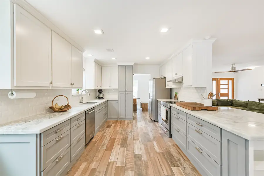 7214 Bayou Woods Drive, Houston, TX 77088 - #3