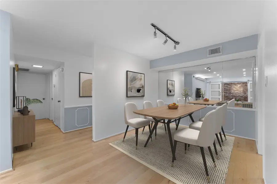 359 N Post Oak Lane #221, Houston, TX 77024 - Image #2