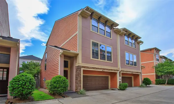1049 W 22nd Street #I, Houston, TX 77008