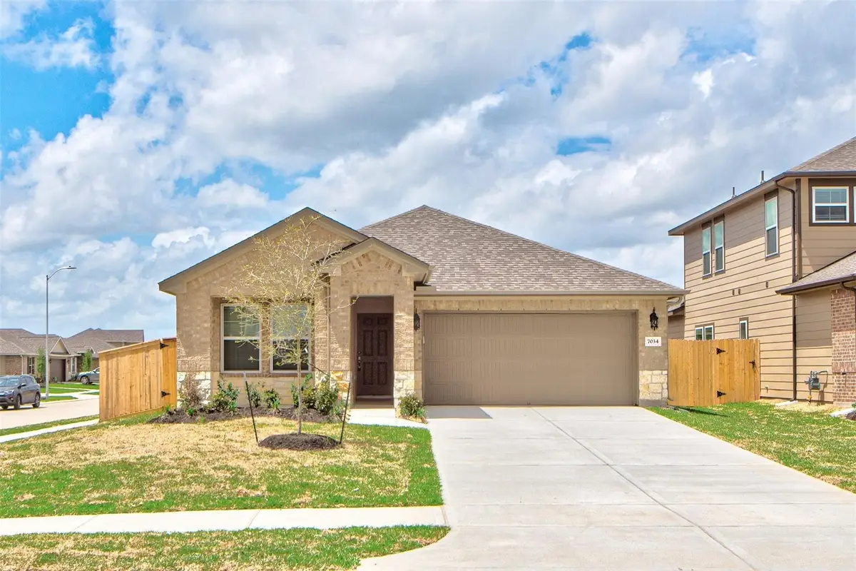 7034 Toluca Drive, Rosharon, TX 77583 - #1