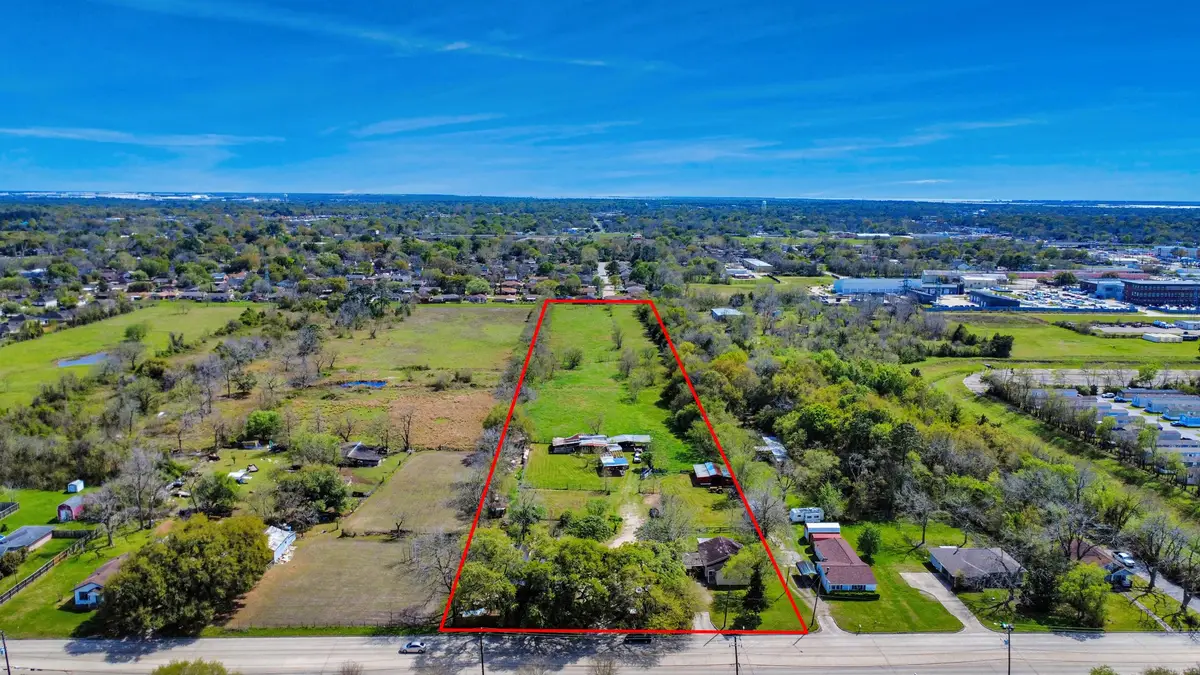 602 Massey Tompkins Road, Baytown, TX 77521 - #1