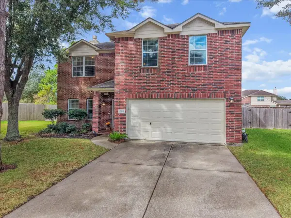 2111 Bataan Drive, League City, TX 77573