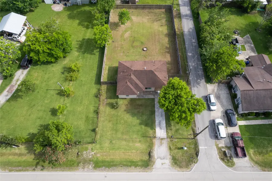 511 Jones Road, Highlands, TX 77562 - #3