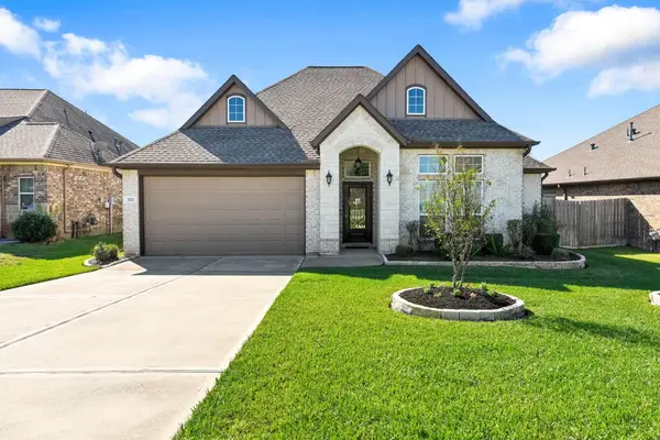 222 Racetrack Lane, Montgomery, TX 77356