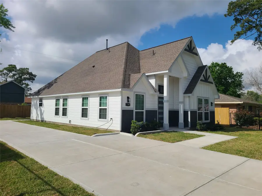 7706 Tully Avenue, Houston, TX 77016 - #3