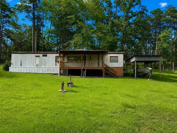 270 Peachtree Drive, Burkeville, TX 75932