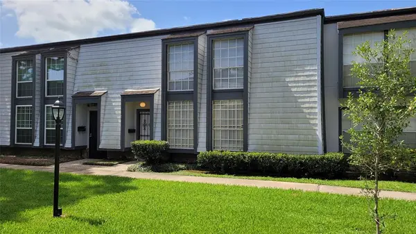 10174 Beekman Place Drive, Houston, TX 77043