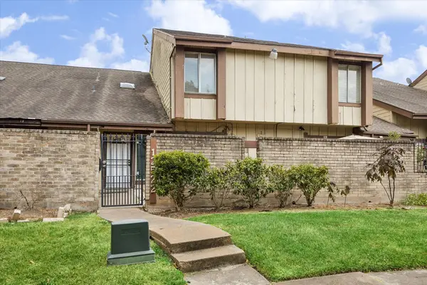 12522 Newbrook Drive, Houston, TX 77072