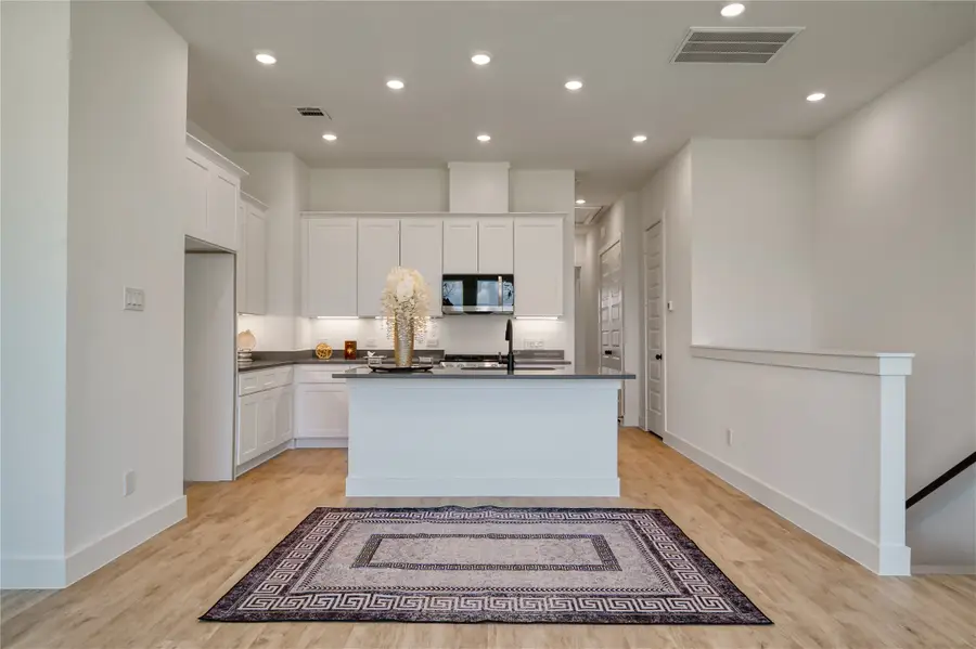 5324 Rue Street, Houston, TX 77033 - #3