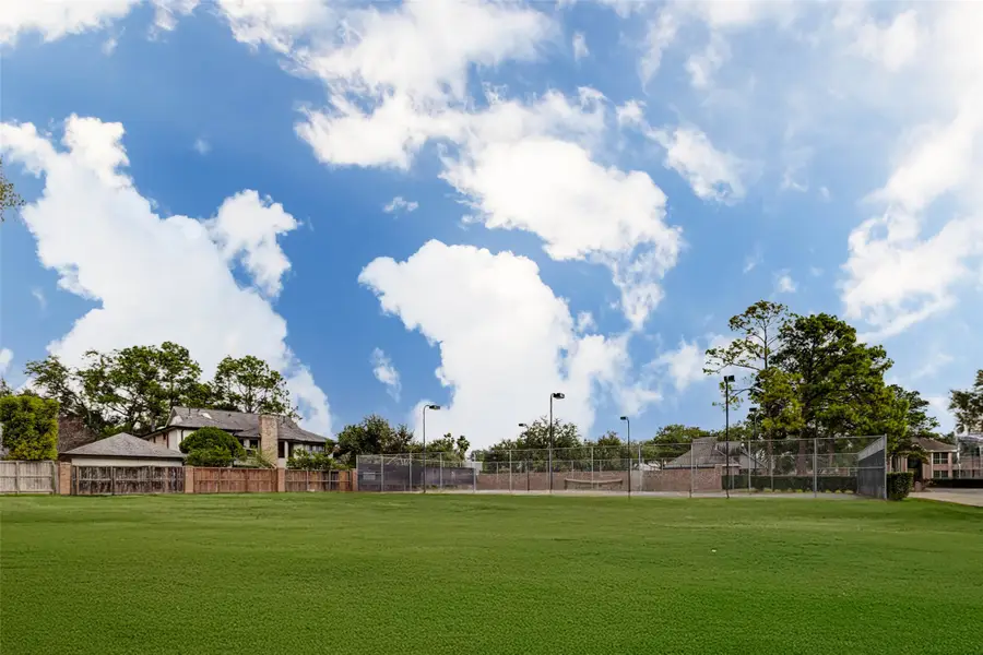 8210 Fawn Terrace Drive, Houston, TX 77071 - #2