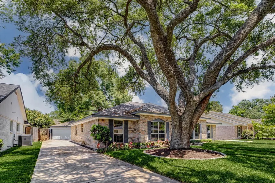 6226 Paisley Street S, Houston, TX 77096 - #2