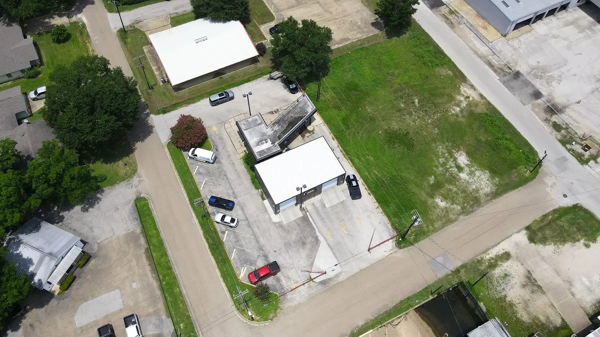 207 E Cottonwood Street, Madisonville, TX 77864 - #1