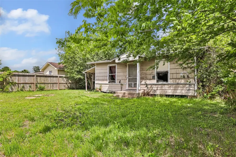 10605 Lane Street, Houston, TX 77029 - #2