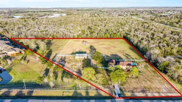 1511 Old Alvin Road, Pearland, TX 77581