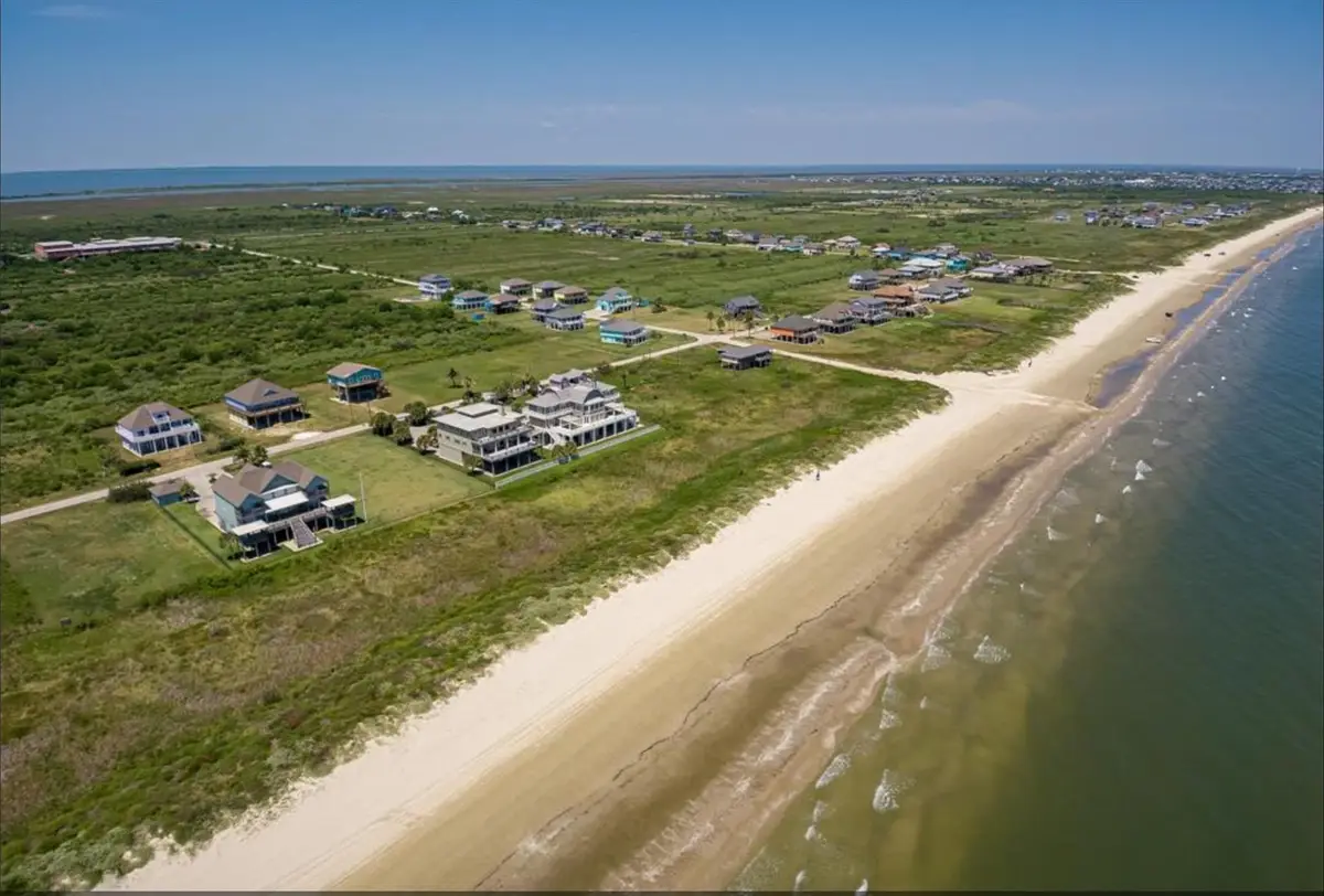 1064 Beach Front Drive, Gilchrist, TX 77617 - #1