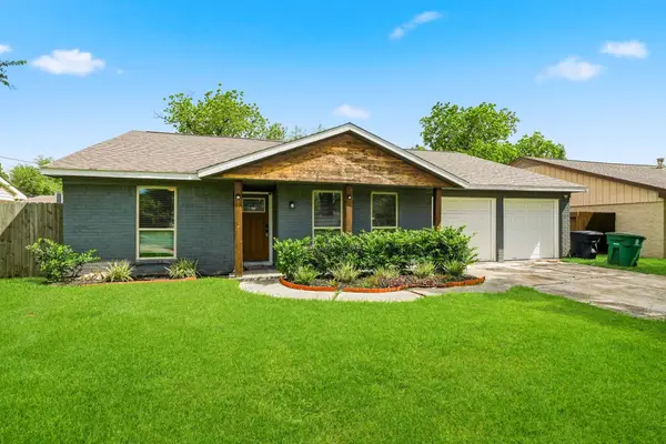 11630 Sandstone Street, Houston, TX 77072