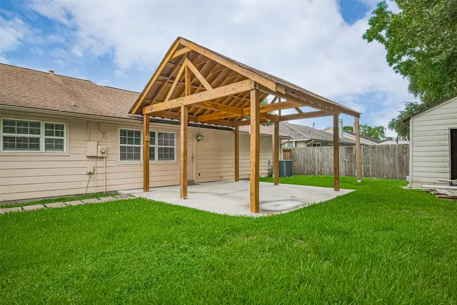 3714 Parkridge Glen Drive, Houston, TX 77082 - #2