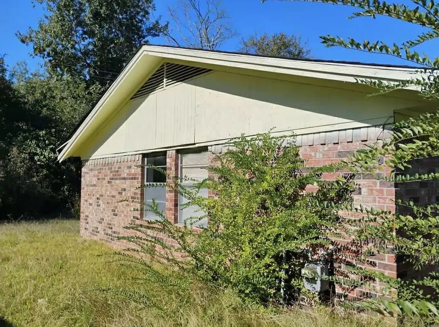 1006 Oakhollow Place, Diboll, TX 75941 - Image #2