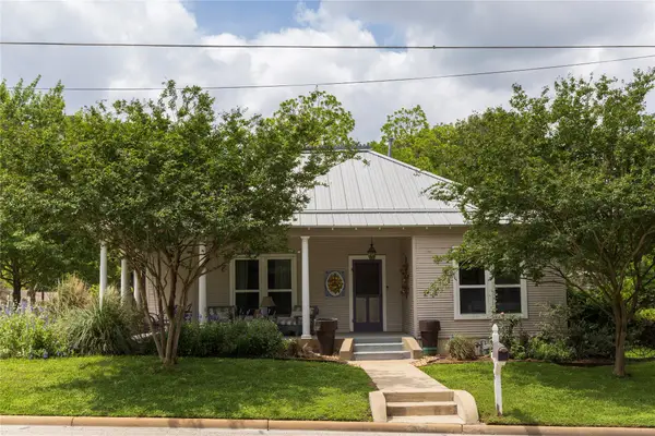1506 S Jackson Street, Brenham, TX 77833