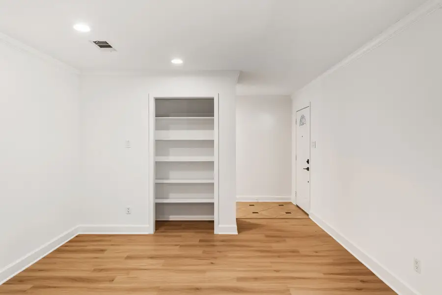 405 Shadywood Circle, Conroe, TX 77304 - Image #3