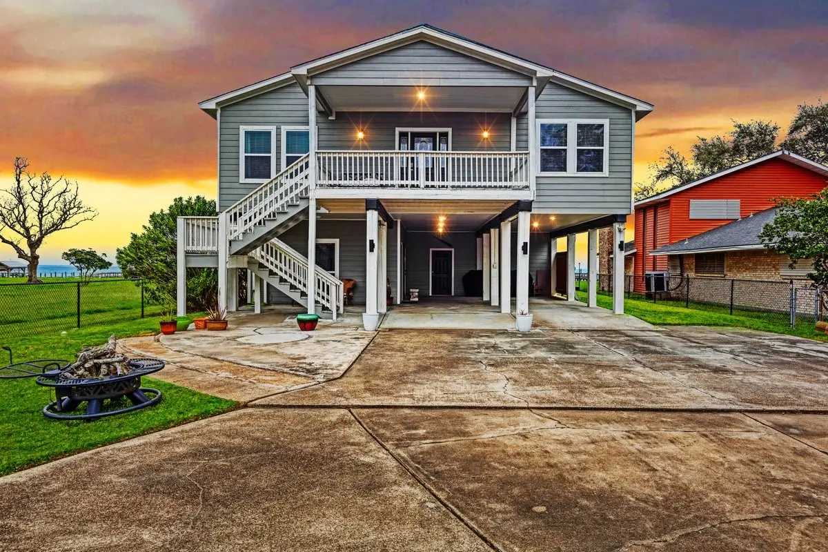 2534 Cliff Drive, Dickinson, TX 77539 - #1