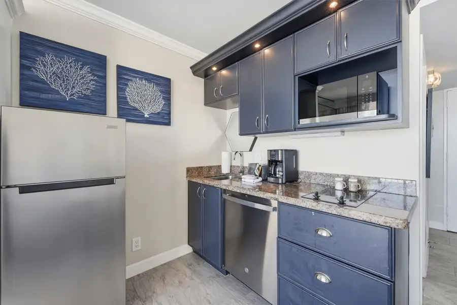 5220 Seawall Boulevard #1038B, Galveston, TX 77551 - #3